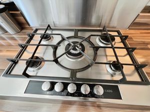 Hob- click for photo gallery